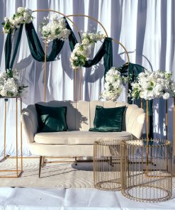 Trône Kayla avec décorations