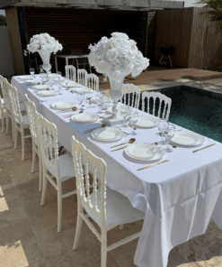 Nappe rectangulaire blanche